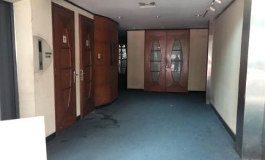 Sewa Gedung Pinggir Jalan Johar Baru di Jakarta Pusat