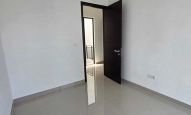 Disewakan rumah pik2  osaka residence siap huni  uk:6x10m2 3lantai