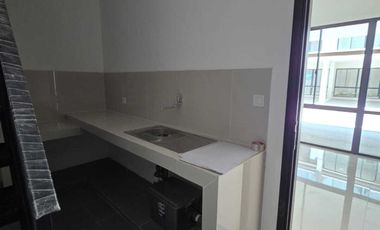 Disewakan rumah pik2  osaka residence siap huni  uk:6x10m2 3lantai