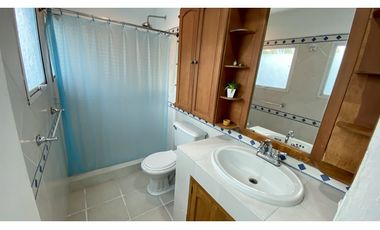 ALQUILER CASA FRENTE AL MAR 4 HABITACIONES BELLO HORIZONTE SANTA MARTA