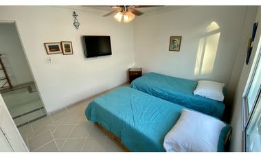 ALQUILER CASA FRENTE AL MAR 4 HABITACIONES BELLO HORIZONTE SANTA MARTA