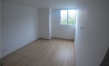 ALQUILO APARTAMENTO EN DISTRITO PLAZA, SECTOR FABRICATO, BELLO