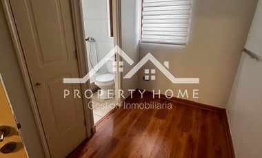 VENTA CASA PIEDRA ROJA 4D + SERVICIO