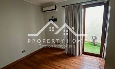 VENTA CASA PIEDRA ROJA 4D + SERVICIO