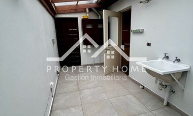 VENTA CASA PIEDRA ROJA 4D + SERVICIO