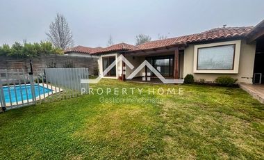 VENTA CASA PIEDRA ROJA 4D + SERVICIO