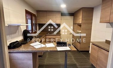 VENTA CASA PIEDRA ROJA 4D + SERVICIO