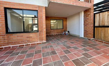 Hermosa Casa Para Venta en La Ceja