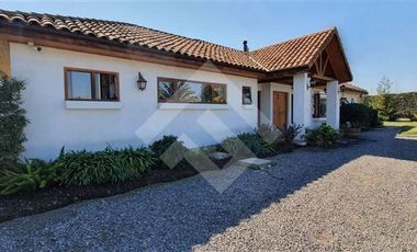 Casa en Venta en Av Berlin con Balmaceda