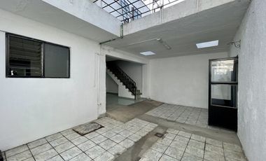CASA EN VENTA Y RENTA SOBRE AV. REVOLUCION TLAQUEPAQUE
