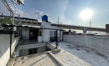 CASA EN VENTA Y RENTA SOBRE AV. REVOLUCION TLAQUEPAQUE