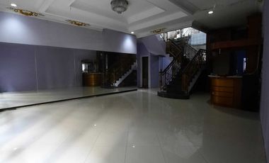 Rumah mewah 2lantai di jakasetia kota bekasi LT.801m