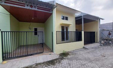 Taman Sidoarjo | Rumah Baru 57 m² Wage Aloha Bangah Pepelegi Surabaya
