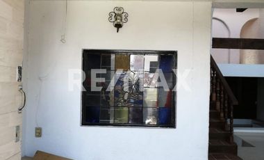 Casa en renta, 546 metros de terreno y 547 de construcción, terrazas, jardines,  EN LA CIUDAD, CONOCELA!! - (3)