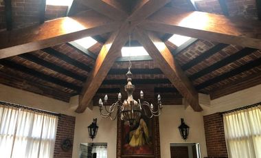 Casa en gran terreno en venta en Villa Guerrero, Estado de México