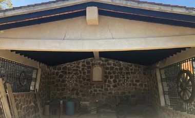 Casa en gran terreno en venta en Villa Guerrero, Estado de México