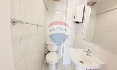 Amplia Oficina de 110m2 en Santiago