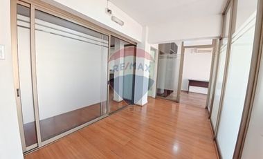 Amplia Oficina de 110m2 en Santiago