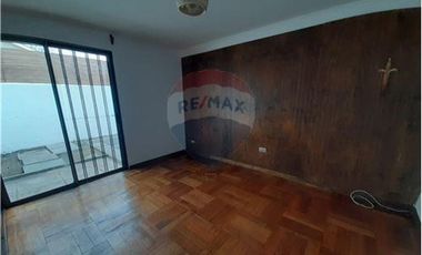 Linda Casa Psje Lo Matta - Vitacura