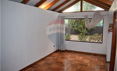 Linda Casa Psje Lo Matta - Vitacura