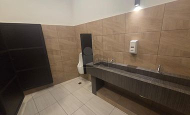 Local en centro comercial en renta en Santa María, San Mateo Atenco, México