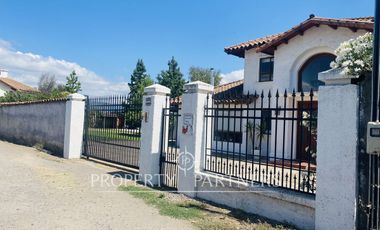 Santa Cruz, Amplia Casa en Barreales