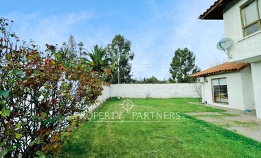 Santa Cruz, Amplia Casa en Barreales