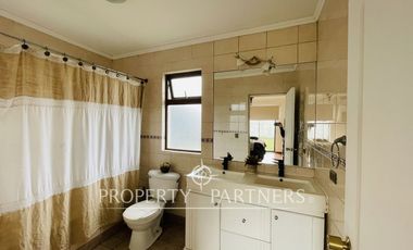 Santa Cruz, Amplia Casa en Barreales