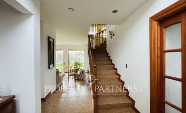 Santa Cruz, Amplia Casa en Barreales