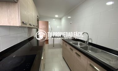 AV. P. A. CERDA, PARQUE BICENTENARIO , AV. G. VELÁSQUEZ