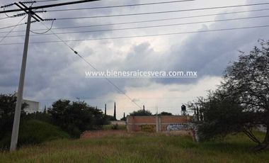 TERRENO EN RENTA EN TEQUISQUIAPAN SOBRE CARRETERA 120 Patrick.