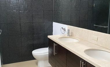 CASA EN RENTA EN COTO SANTILLANA II, SOLARES