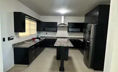 QUINTA EN VENTA EN PORTAL DEL NORTE 4to SECTOR