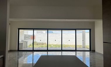 CASA EN RENTA BOSQUES DE LAS MISIONES, CARRETERA NACIONAL.