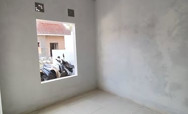 dijual rumah di sleman dalam perum di turi etnik klasik bata expose