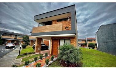 Venta Espectacular Casa Campestre Unidad Cerrada La Ceja