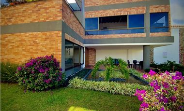 Venta Espectacular Casa Campestre Unidad Cerrada La Ceja