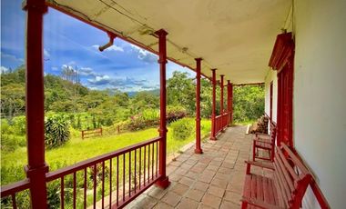 Venta Finca para Parcelar Uso Comercial Ubicacion Premium El Retiro