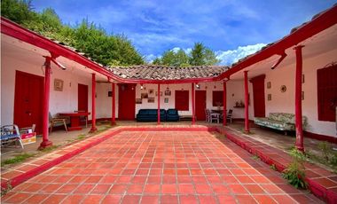 Venta Finca para Parcelar Uso Comercial Ubicacion Premium El Retiro