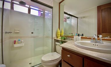 Venta Apartamento Piscina Sector El Tesoro Unidad Cerrada