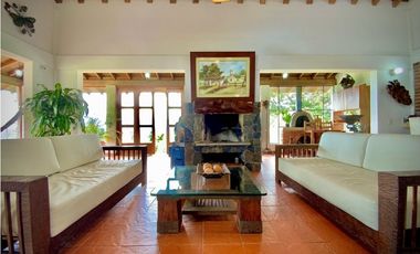 Venta Finca Parcelación La Ceja Incluye 2 Casas