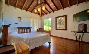 Venta Finca Parcelación La Ceja Incluye 2 Casas