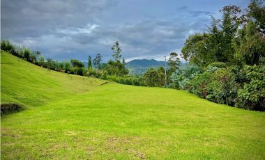 VENTA CASA CAMPESTRE IMPONENTE VISTA EL RETIRO