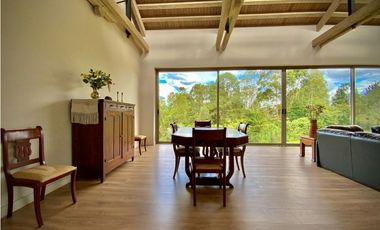 VENTA CASA CAMPESTRE IMPONENTE VISTA EL RETIRO