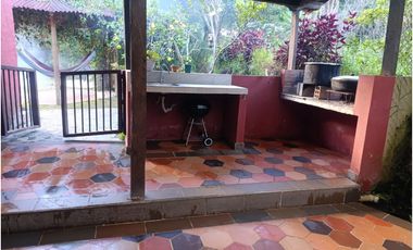 casa campestre Marinilla, cerca de la zona Urbana