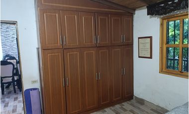 casa campestre Marinilla, cerca de la zona Urbana