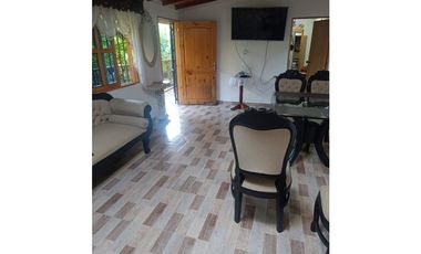 casa campestre Marinilla, cerca de la zona Urbana