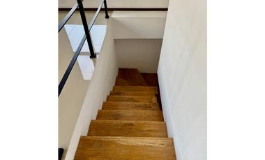 Apartamento dúplex en venta en Sabaneta - El Carmelo