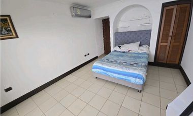 Se arrienda apartamento en Rodadero Sur, Santa Marta