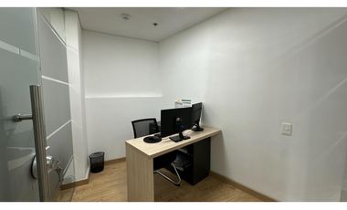 Oficina amoblada en arriendo, Centro Empresarial Nou - Cajicá